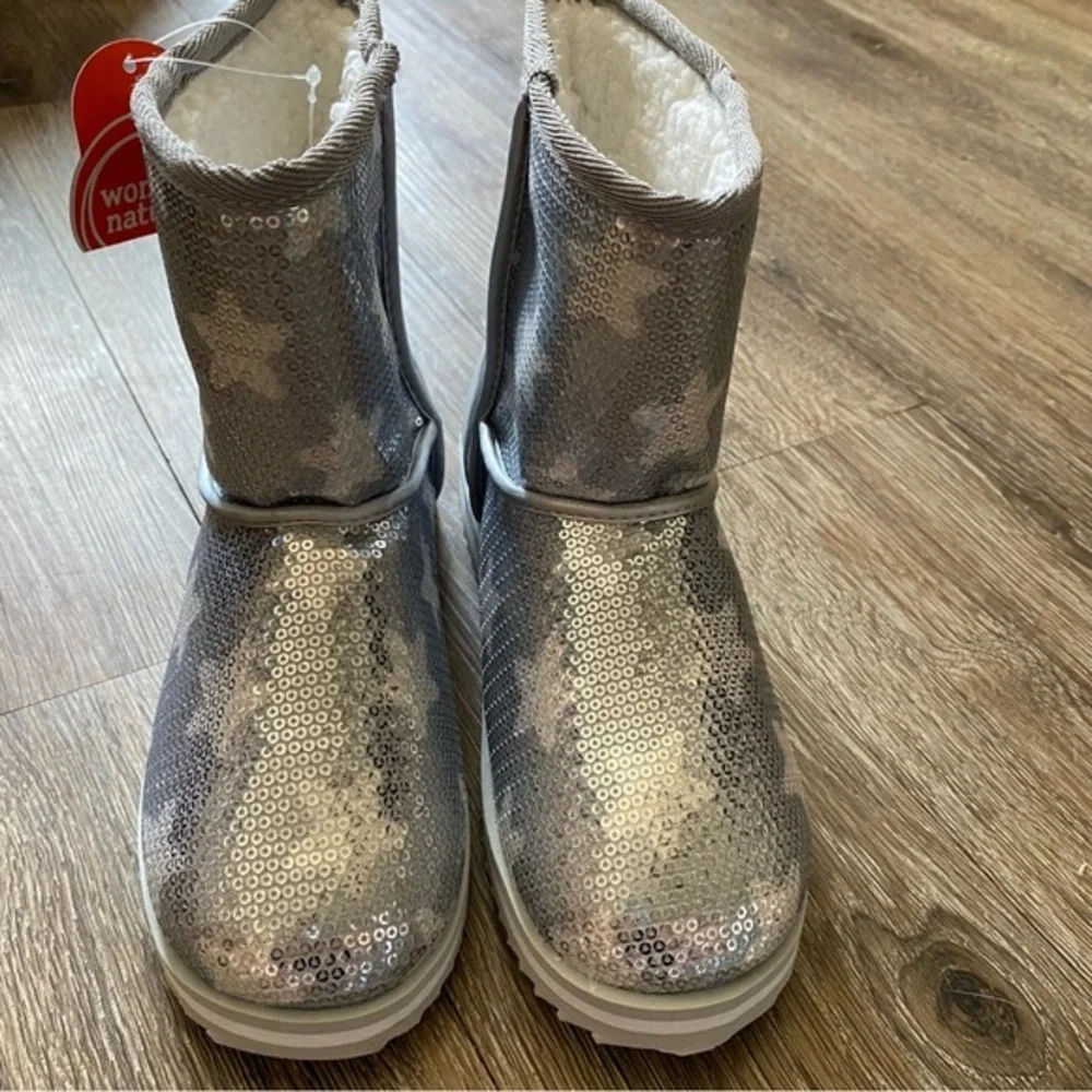 Wonder Nation Boots Big‎ Girls Size 4 Faux Fur Easy On/Off Silver New